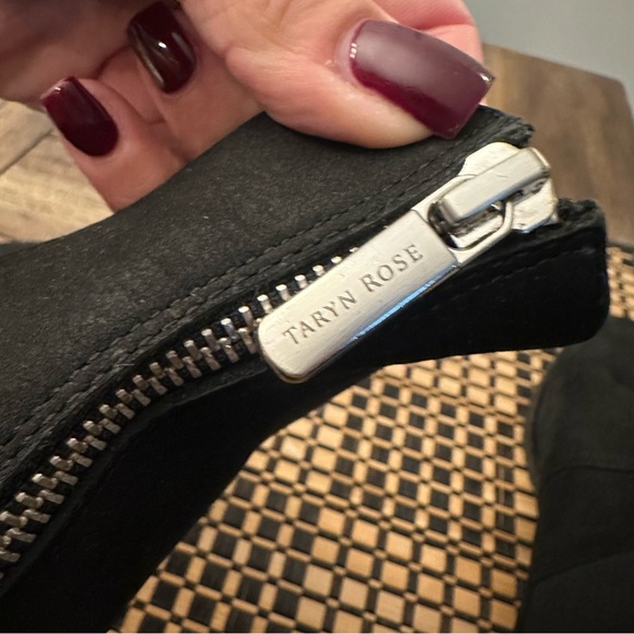 Taryn Rose Jervin Black Nubuck Leather Chelsea Ankle Boots Women’s 7.5 - Picture 8 of 12